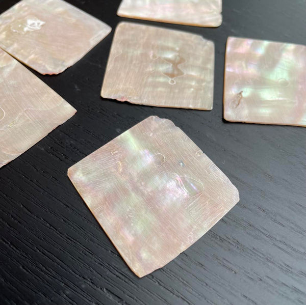 Awabi, Abalone shell,  1mm thick 34mm square/あわび貝厚貝1㎜厚.約34㎜角